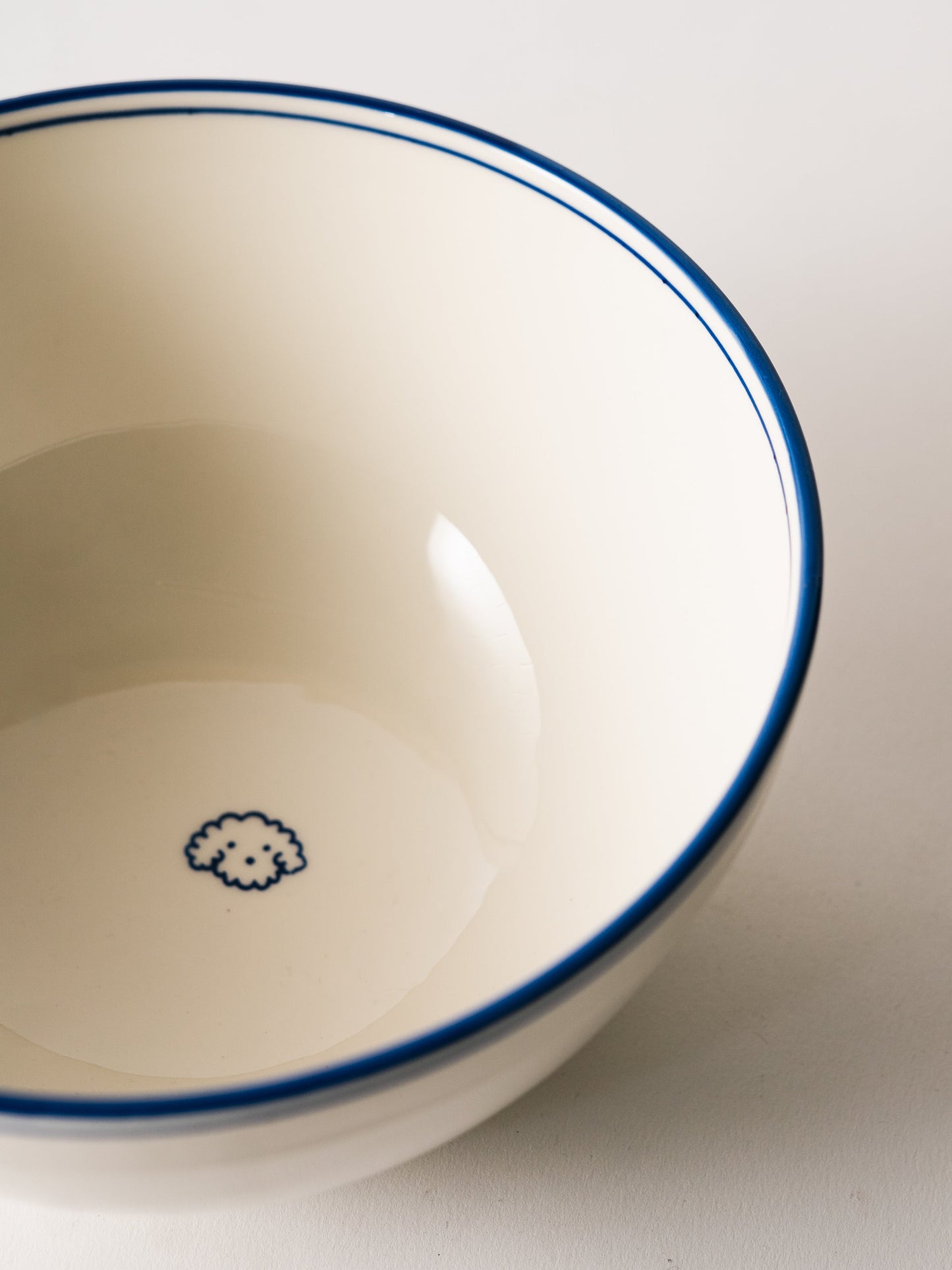 Melrose Icon Serving Bowl - Fluffy Dog - ZWEIBIE
