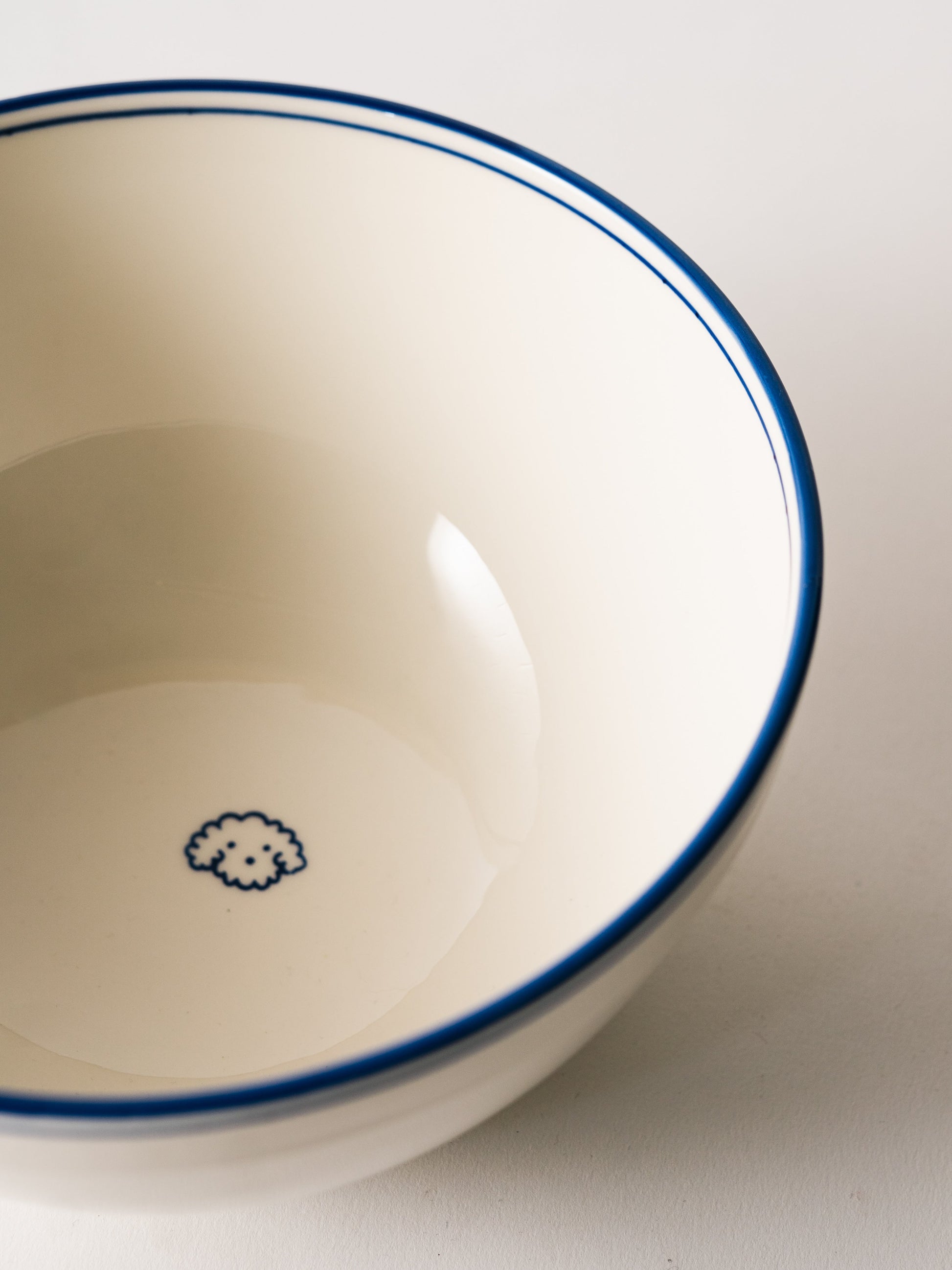 Melrose Icon Serving Bowl - Fluffy Dog - ZWEIBIE